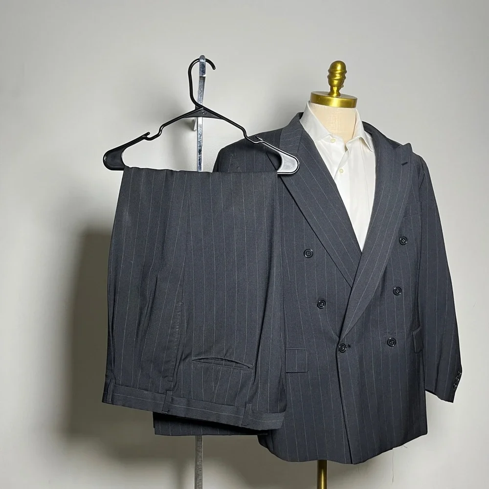 C&R Clothiers 2-Piece Suit Mens 44R W36 Charcoal Gray Pinstripe Double Breasted